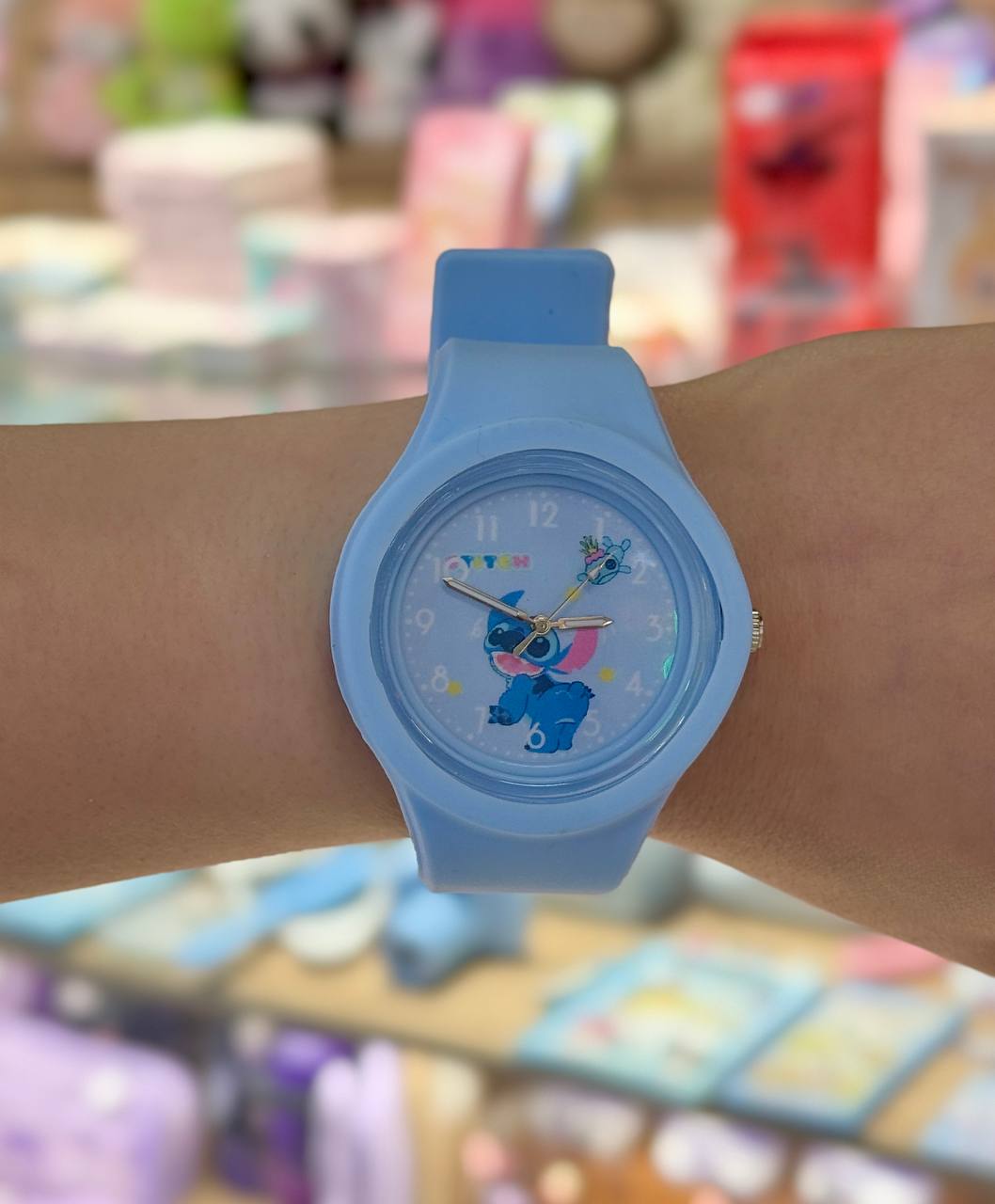 ساعت مچی طرح استیج رنگ آبی